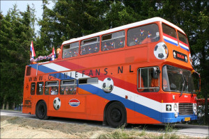 Oranje bus